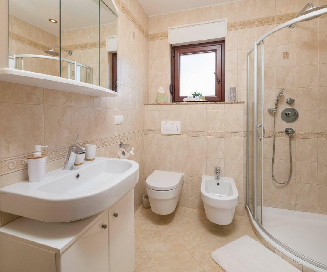 Apartment Novi Kaštela Buitenkant foto